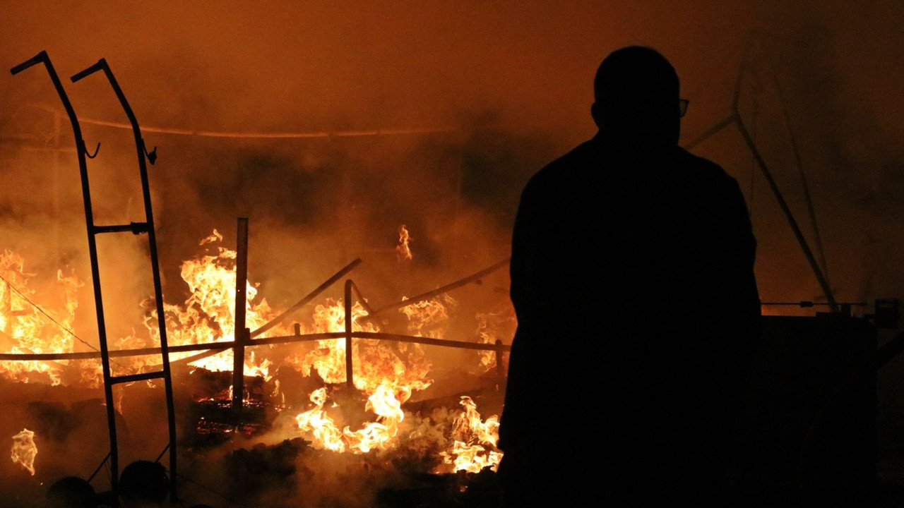 Atıklar, 2023’e dakikalar kala küle döndü