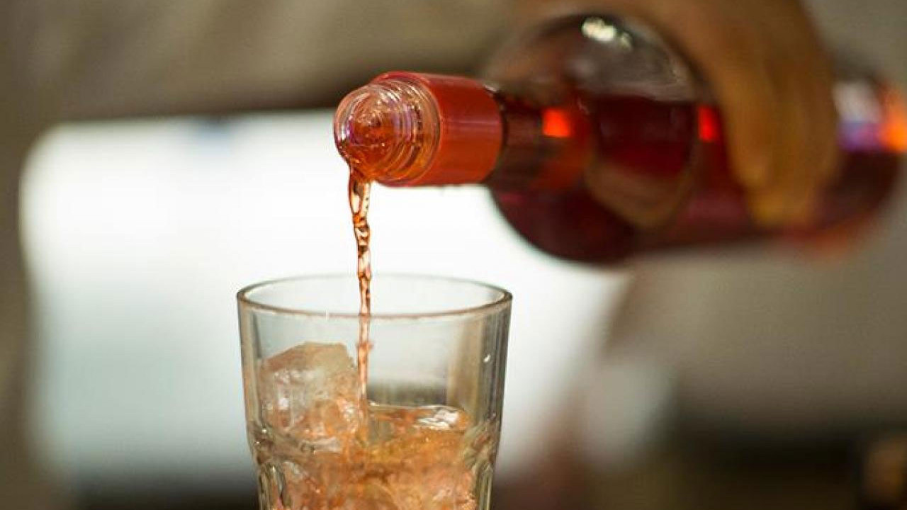 Dubai alkol satışlarında vergiyi kaldırdı. Dubai'ye yerleşmek için bir neden