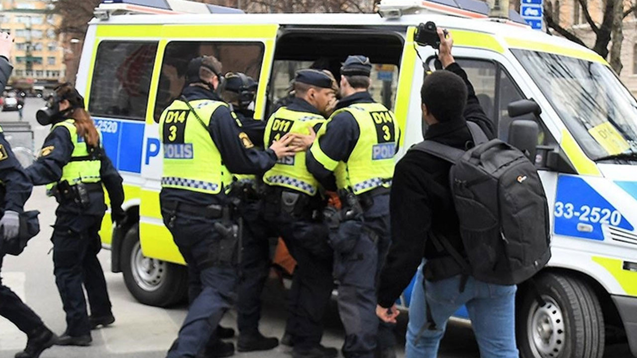 İsveç'te anayasa değişikliğinin yürürlüğe girdiği duyuruldu