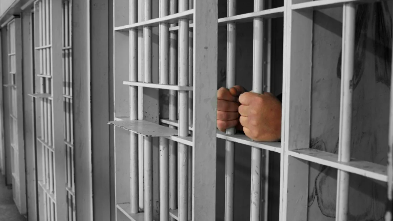 Vural Avar Paşa öldükten sonra Adalet Bakanlığı'ndan genelge