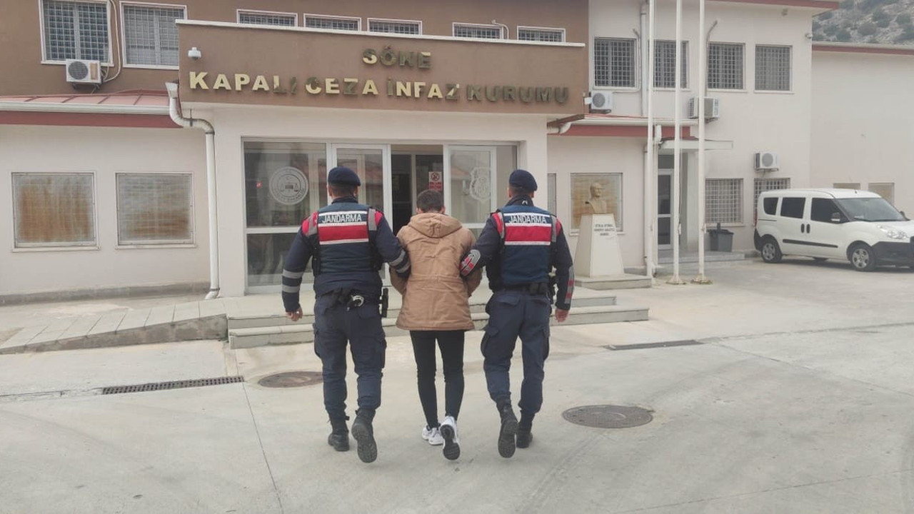 Çeşitli suçlardan aranan ve cezası bulunan 5 şahıs yakalandı