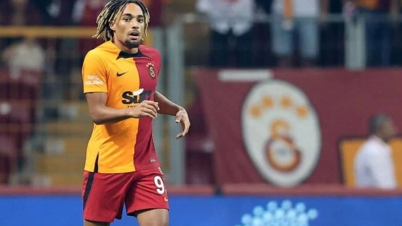 Crystal Palace Sacha Boey'i gözüne kestirdi