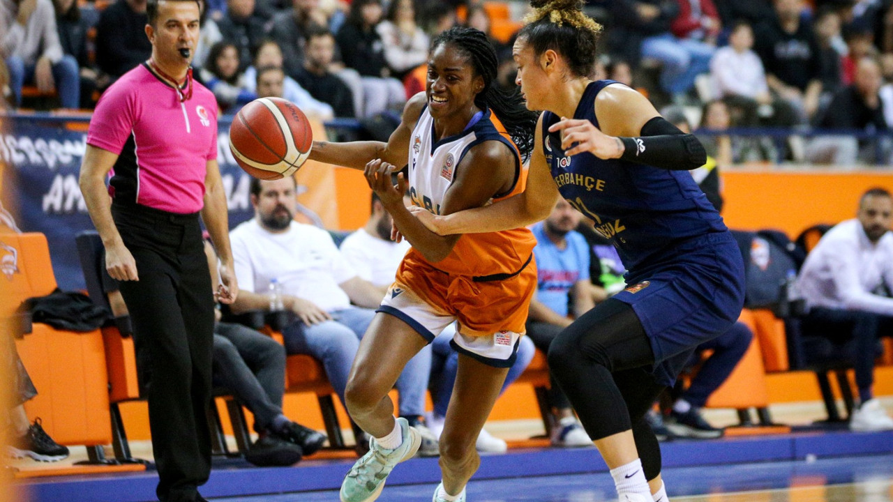 Fenerbahçe Alagöz Holding'e Mersin'de darbe