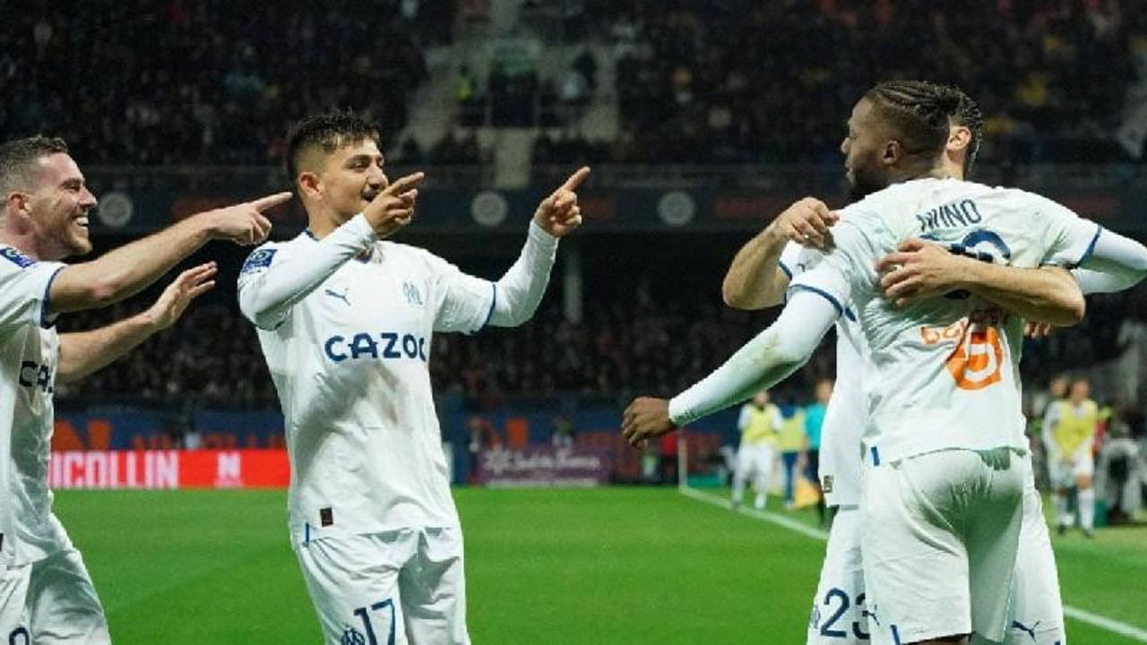 Cengiz Ünder oynadı, Marsilya 10 kişiyle turladı