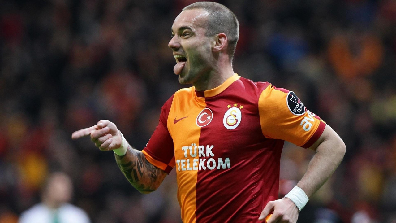 Sneijder'den Weghorst'u kızdıracak flaş sözler. ''Bu transfer şaka olmalı''