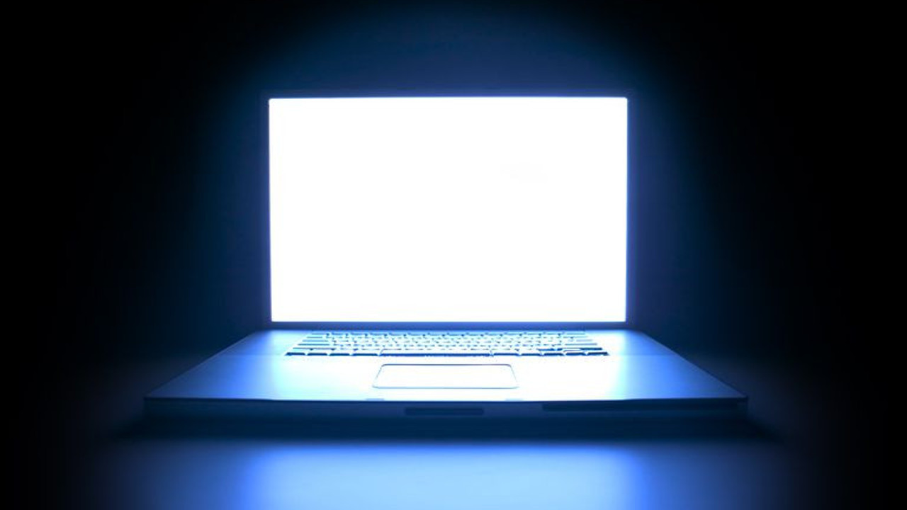 Laptoplar için OLED ekran geliştirildi