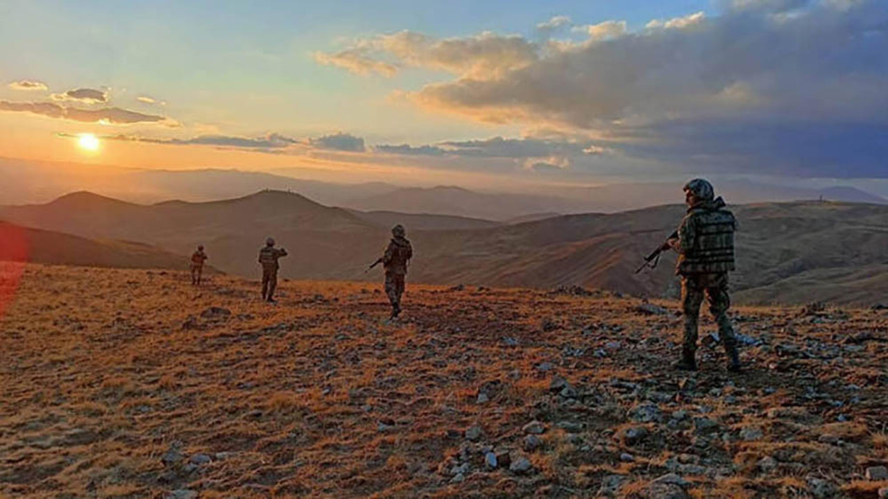 MSB: Hudut hattında 5'i terör örgütü üyesi, 8 kişi yakalandı