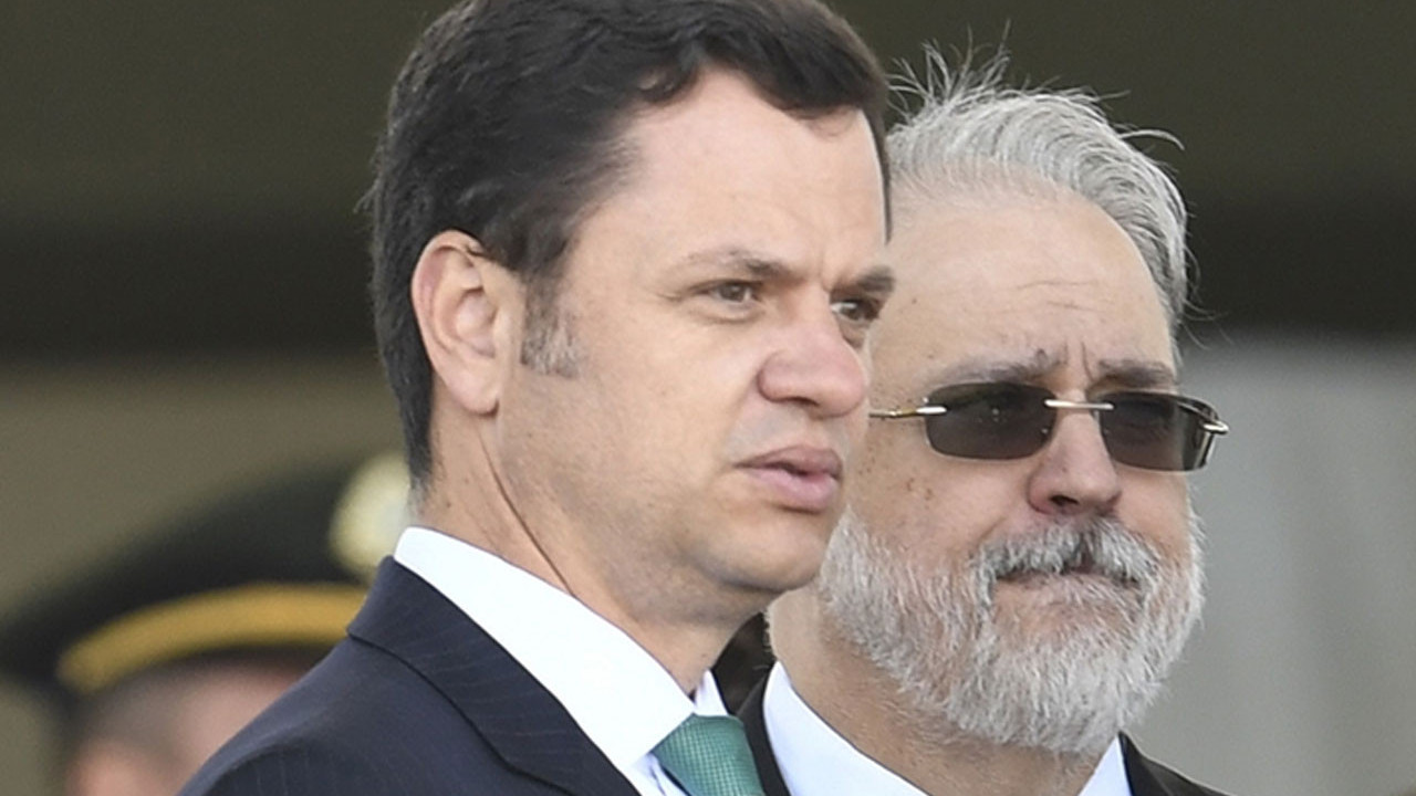 Eski Adalet Bakanı Torres hakkında gözaltı kararı