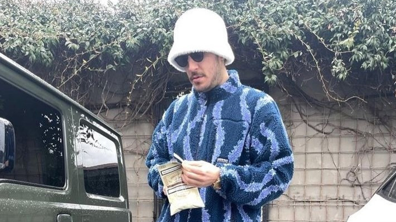 Uraz Kaygılaroğlu stiliyle gündem oldu