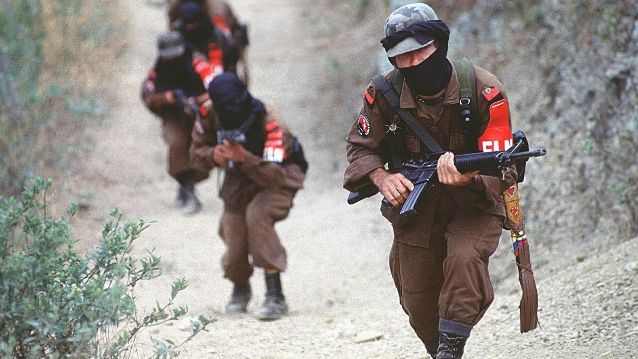 Kolombiya hükümeti, silahlı isyancı örgüt ELN'ye acil toplantı talebinde bulundu