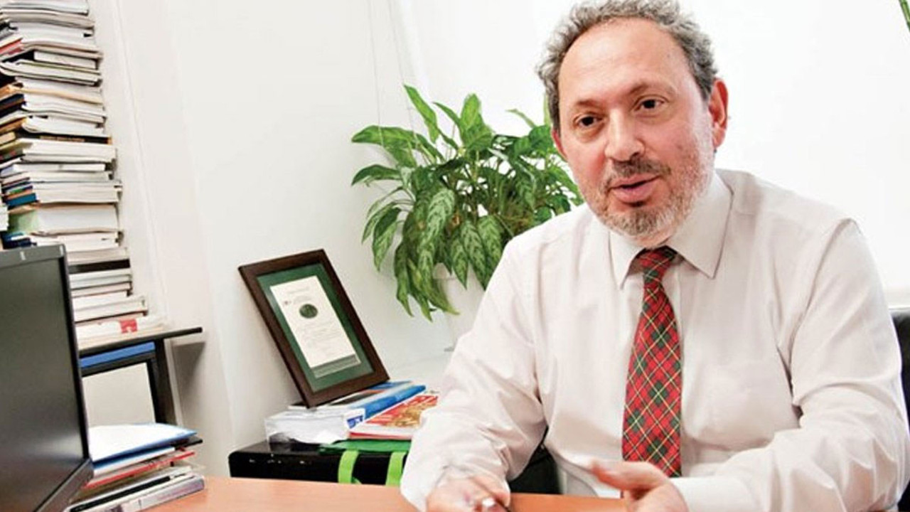 Ekonomist Şeref Oğuz’dan bankada parası olanlara uyarı. Bakan Nebati'nin ne zaman karaya oturacağını açıkladı