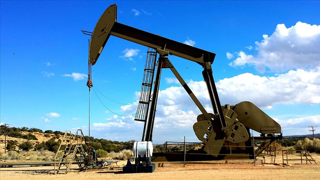 Brent petrolün varil fiyatı 82,77 dolar