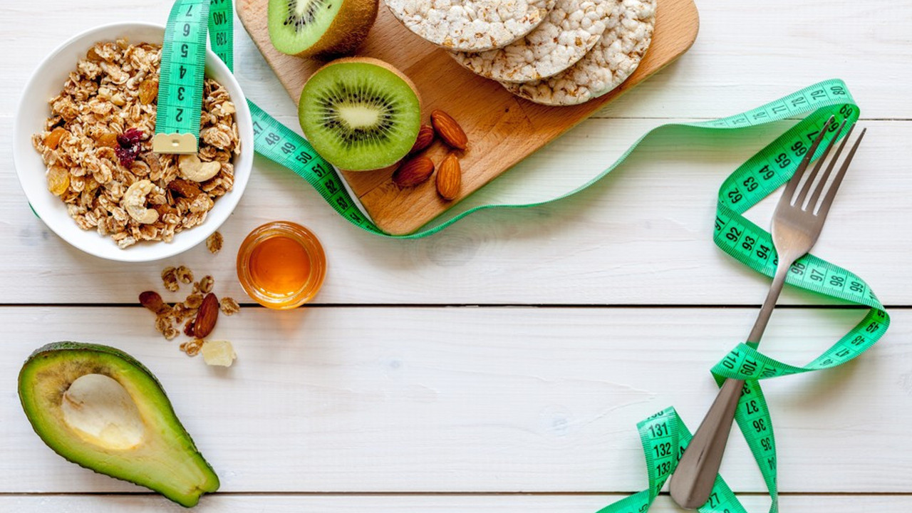 Diyet uzmanından sosyal medya ve yemek uyarısı