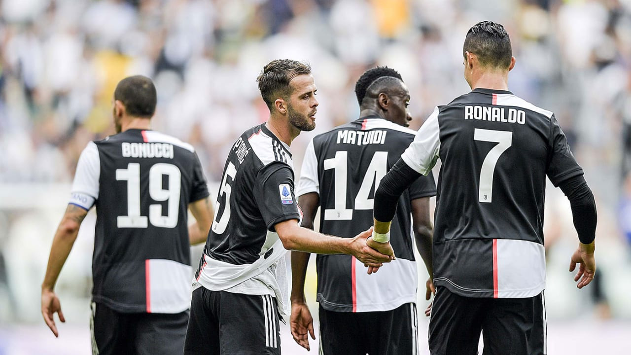 Dubai'den Ronaldo'ya selam çaktı: Telefon bekliyorum dedi