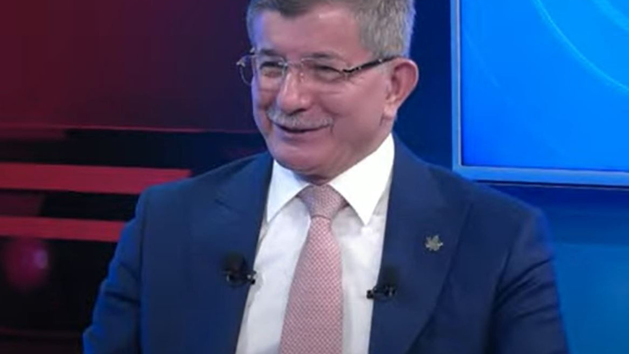 Davutoğlu’ndan masadan çekilme mesajı. İmza yetkisi çıkışıyla tartışma yaratmıştı