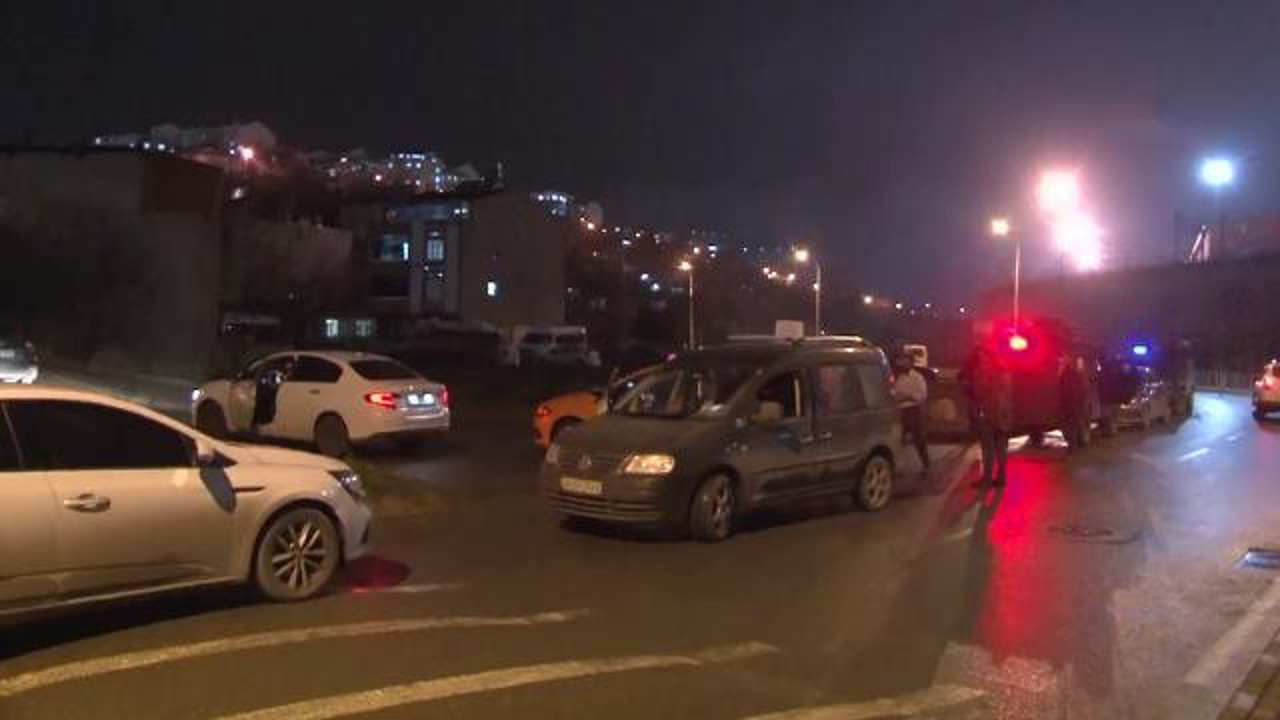 Devriye gezen polis ekibine silahlı saldırı: 1 yaralı