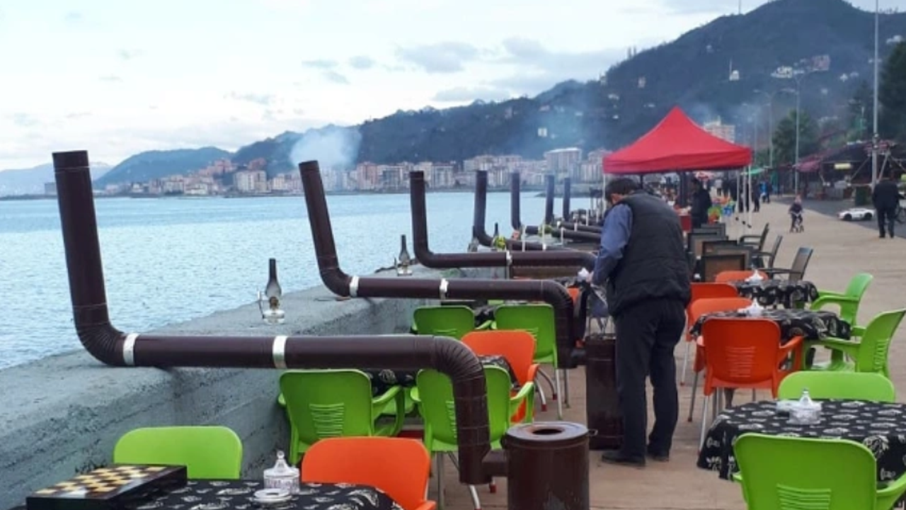 Bu görüntü Türkiye’de olmuştu. Sahili sobalar işgal etmişti