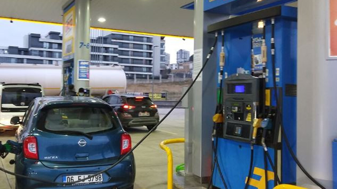 Akaryakıt fiyatlarına büyük zam. Milyonlarca araç sahibine kötü haber