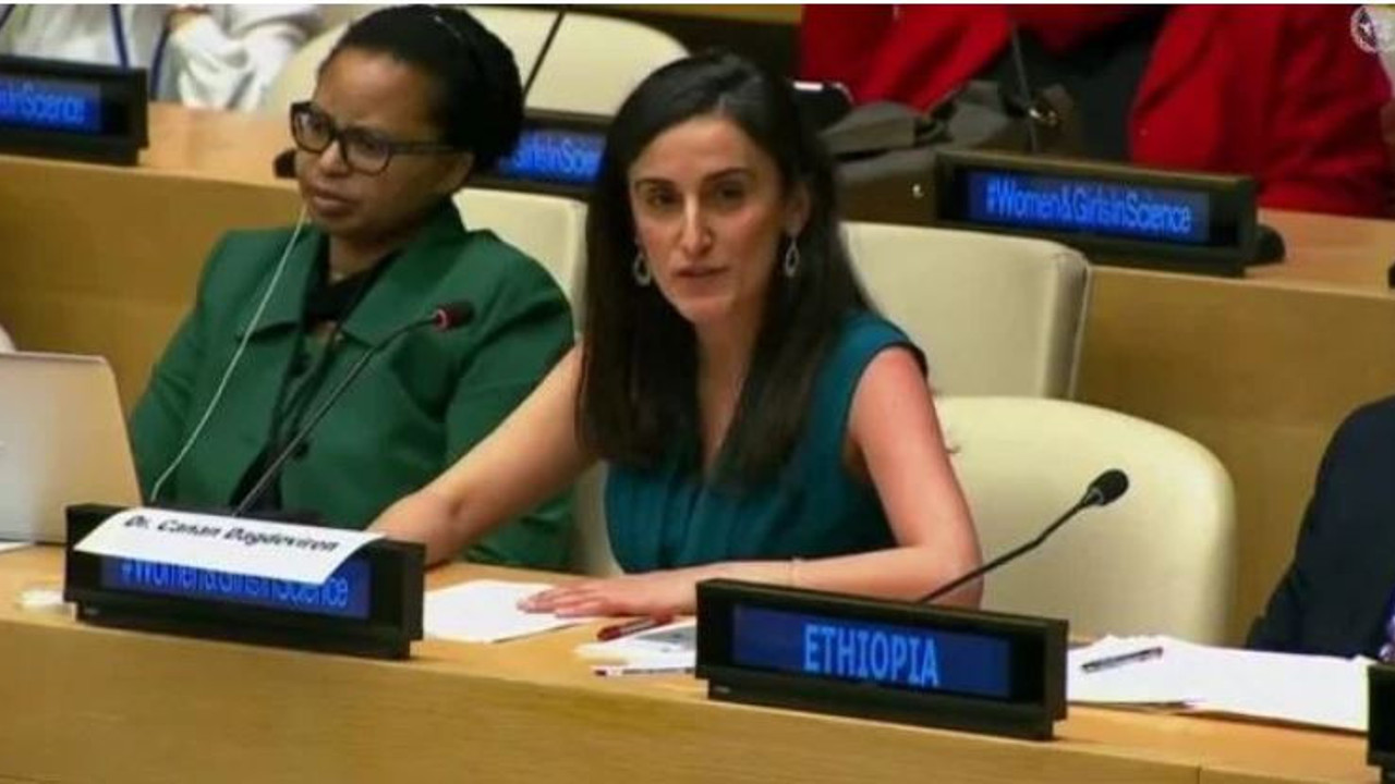 Birleşmiş Milletler'de efsanevi Atatürk konuşması yapmıştı. Herkes hayran hayran dinlemişti