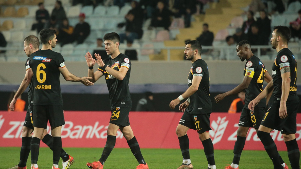 Kayserispor kupada çeyrek final biletini aldı