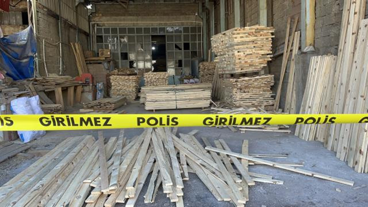 Yük asansörüne sıkışan işçi hayatını kaybetti