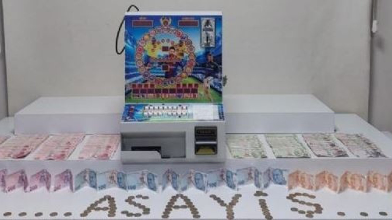 Sancaktepe’de kumar baskını