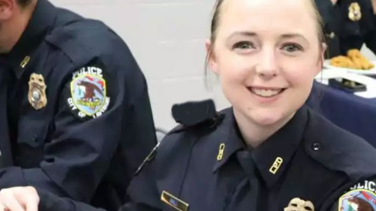 Karakolda ilişkiye girdiği için polislikten atılan kadın hemen iş buldu