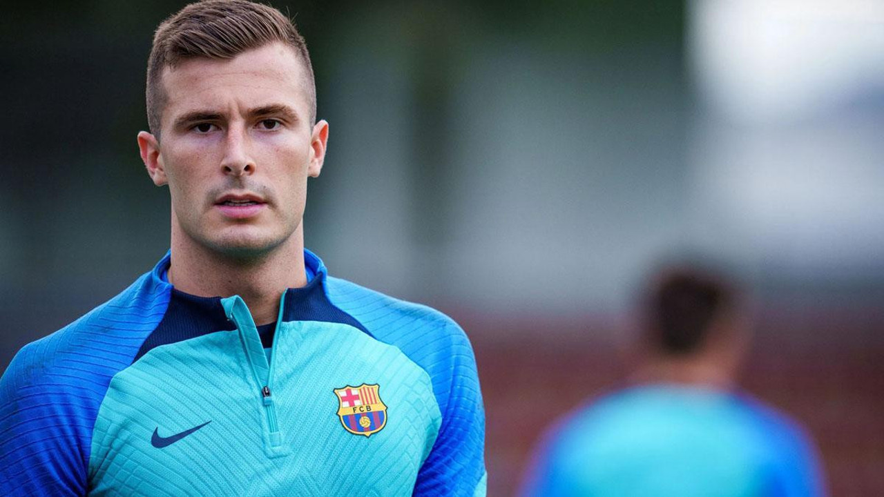 Fenerbahçe ve Galatasaray'ın gündemindeki Inaki Pena son kararını verdi. Menajeri Yeniçağ'a konuştu