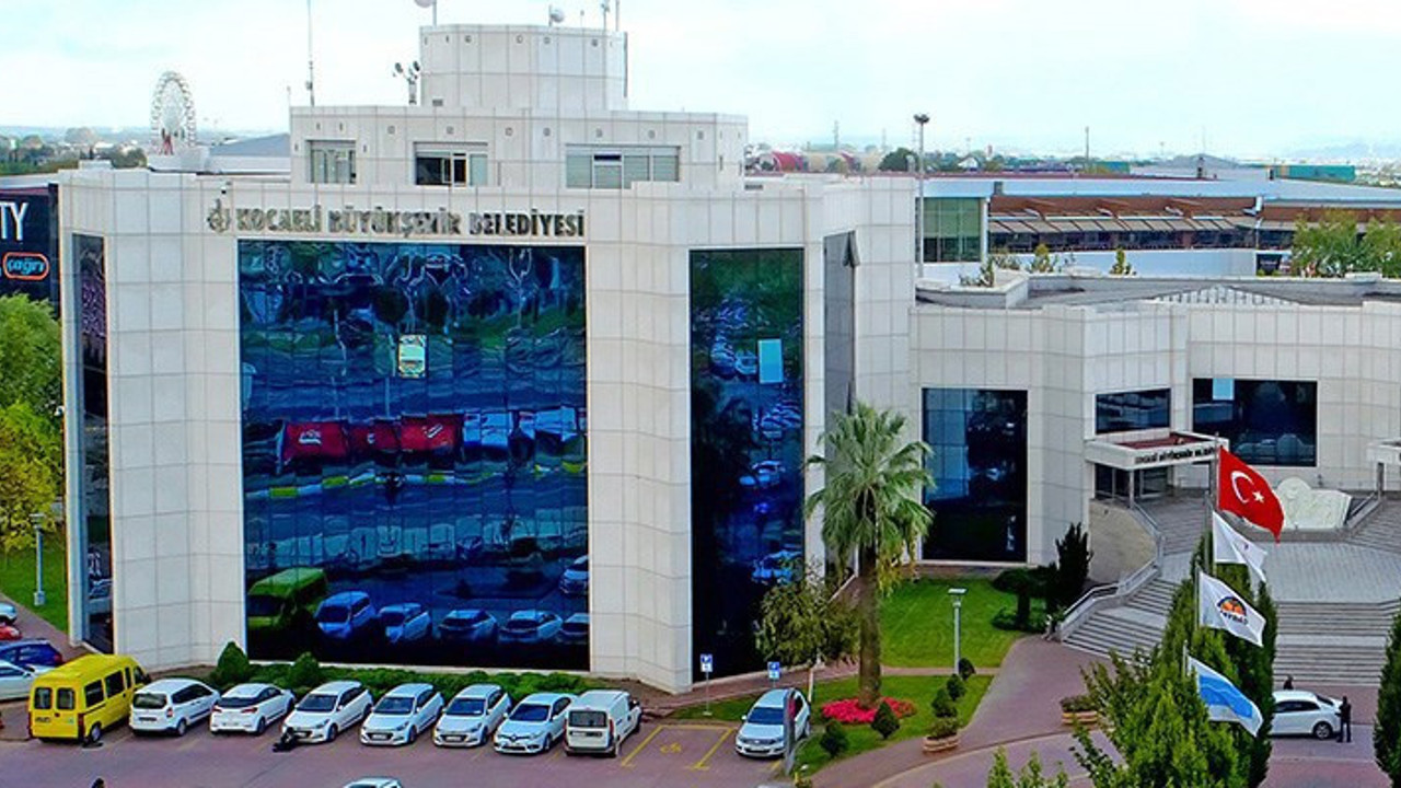 Türkiye'nin en borçlu belediyesinden yine milyonlarca lira harcama