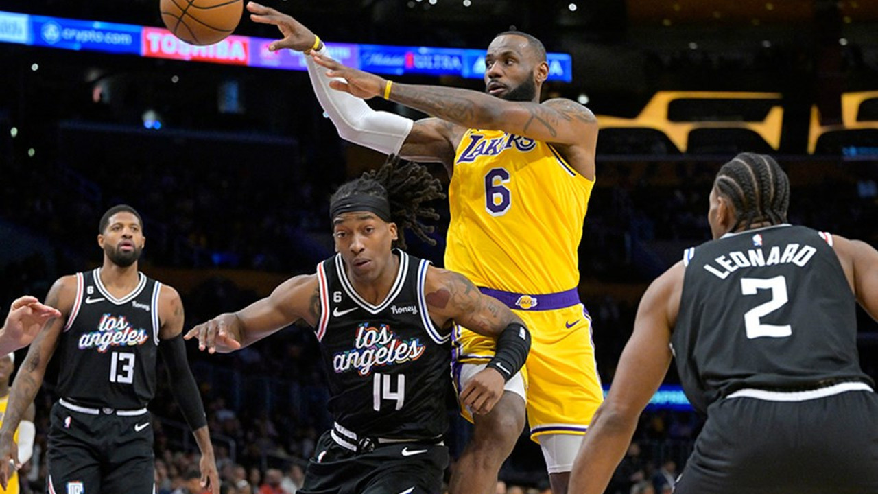 Los Angeles derbisinde gülen Clippers: Lebron James çifte rekor kırdı