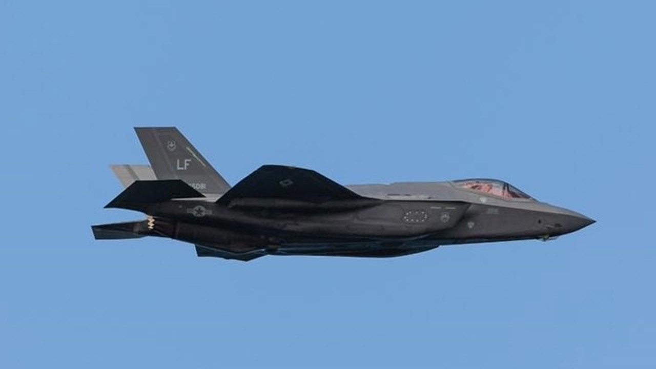 Hollanda Polonya'ya sekiz F-35 uçağı gönderecek