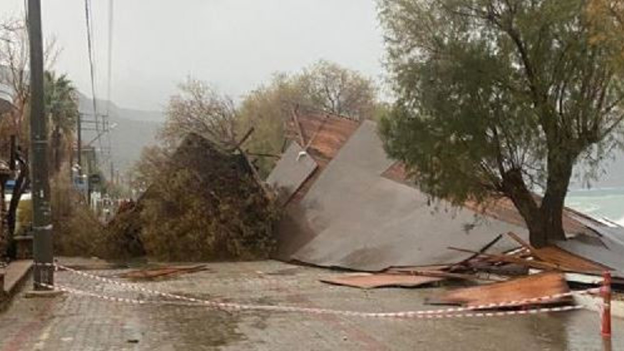 Datça'yı fırtına vurdu