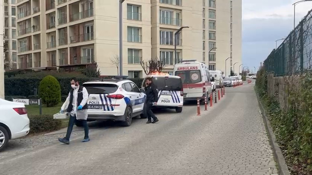 İstanbul'da bir baba ve 3 çocuğu tavana asılı bulundu