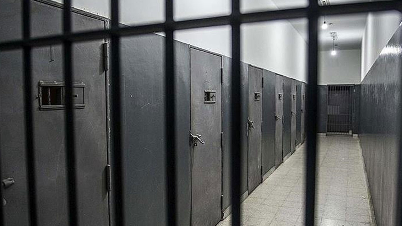 İngiltere ve Galler'de hapishanelerde yılda 200'den fazla kişinin öldüğü açıklandı