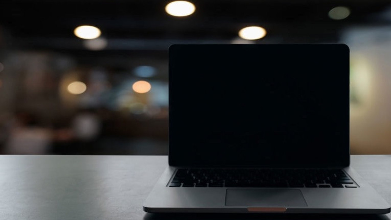 Bilgisayar açılıyor ama ekran gelmiyor. İşte çözüm yolları