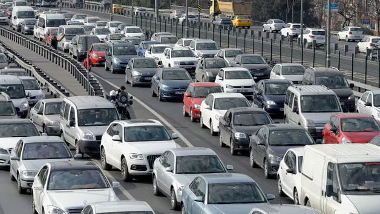 15 yaş ve üzeri arabası olanlar için flaş talep