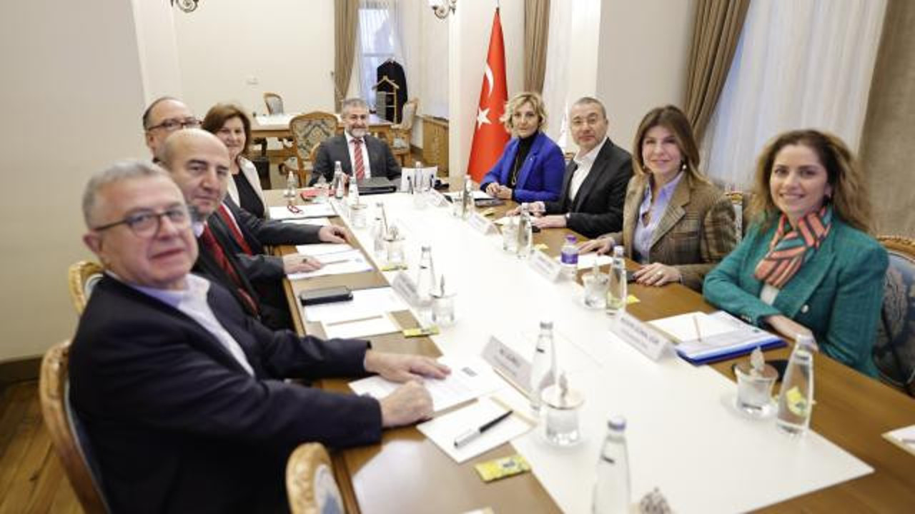 Bakan Nebati, Turizm İstişare Kurulu üyeleriyle görüştü