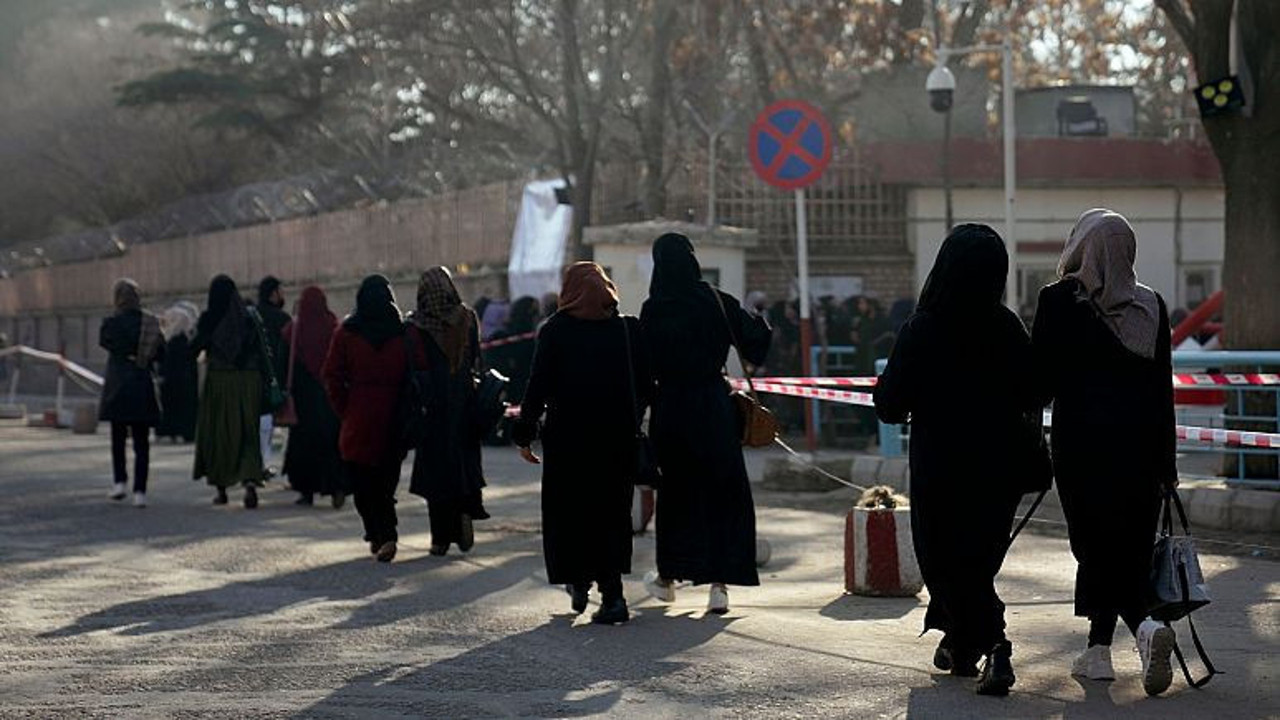 Taliban'dan kız öğrencilere bir yasak daha