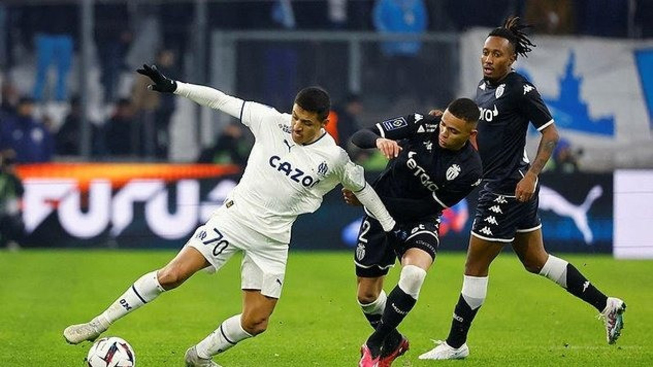 Marsilya Monaco'ya takıldı