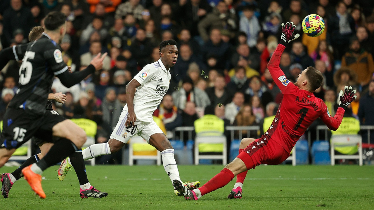 Real Madrid Real Sociedad'a takıldı