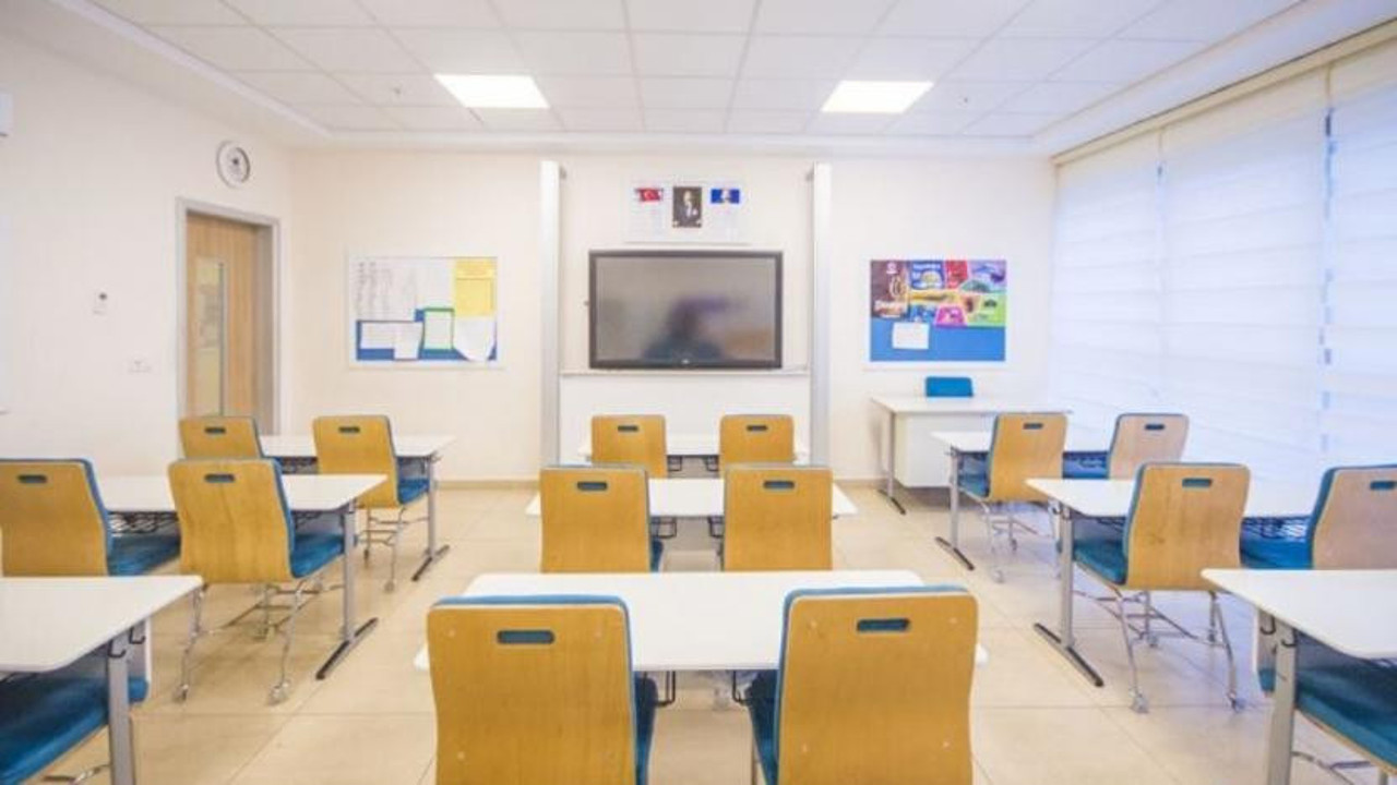 Özel okullarda yüzde 300 zam. 250 bin öğrenci 20 bin öğretmen özel okulu terk etti