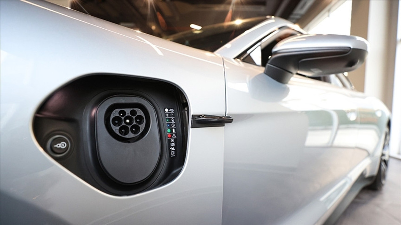 Avrupalılar elektrikli otomobile yüklendi satışlar arttı