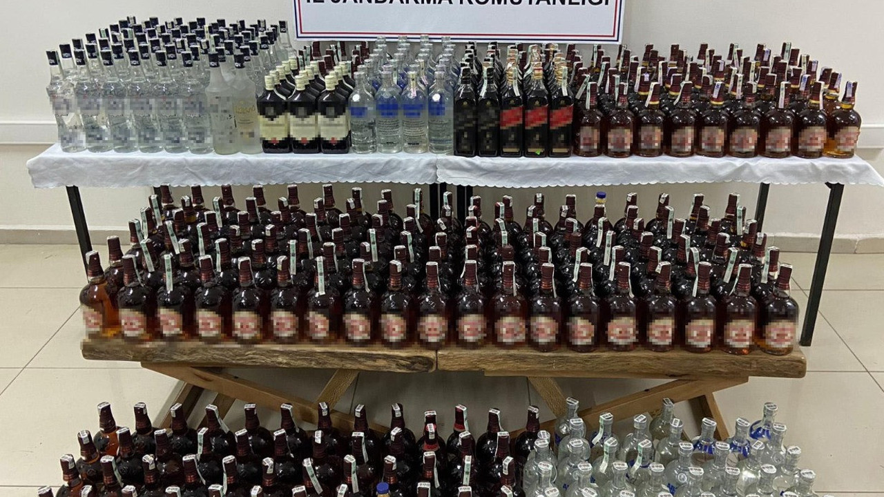 425 şişe gümrük kaçağı alkol ele geçirildi