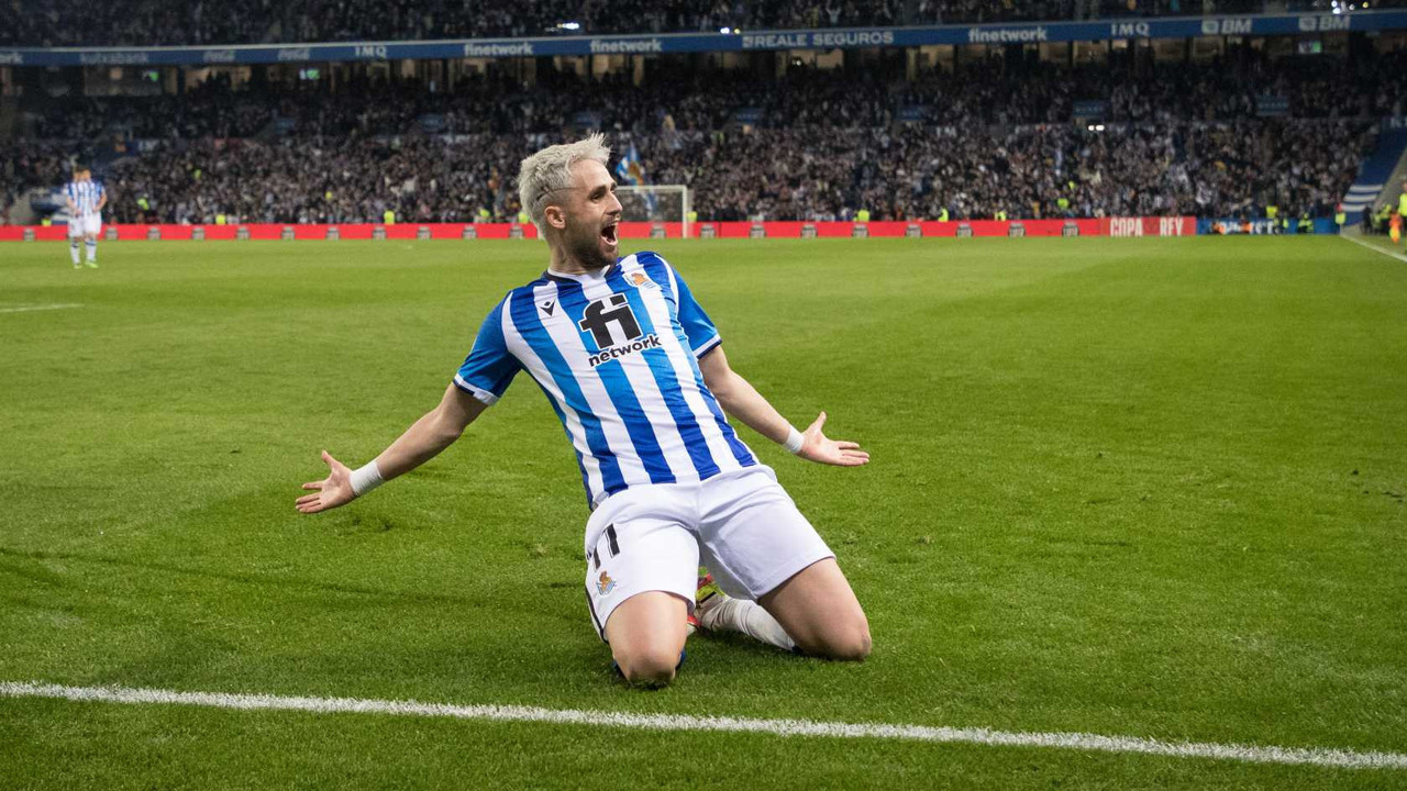 Başakşehir, Adnan Januzaj ile anlaşmaya vardı