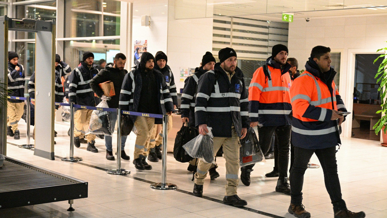 Somalı madenciler, arama kurtarma için yola çıktı