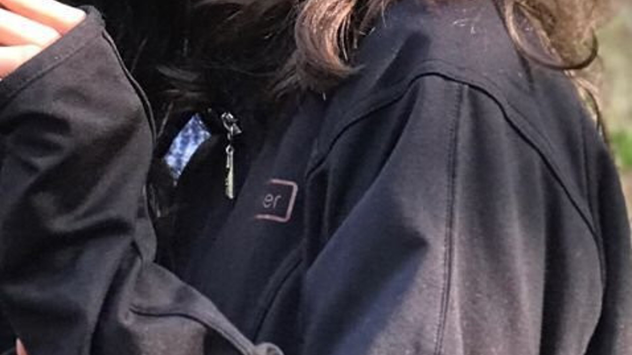 Bulun Mira'yı. Enkazdan sağ çıkarılan 12 yaşındaki Mira'ya ulaşılamıyor