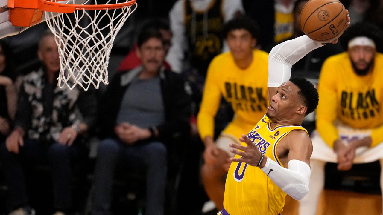 Los Angeles Lakers'tan üçlü anlaşma. Westbrook'un yeni adresi belli oldu