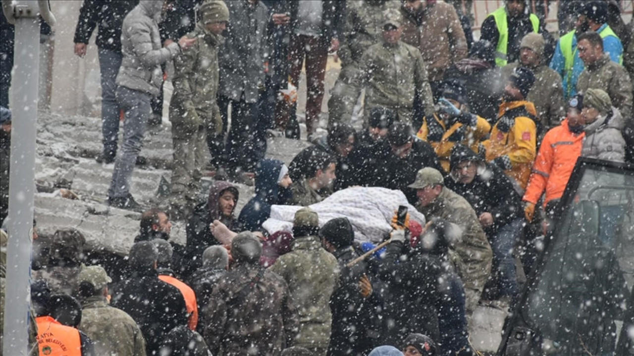 Soner Yalçın EMASYA'yı kaldıran FETÖ hainlerini ve işbirlikçilerini açıkladı. Bu depremde binlerce insan sağ kurtarılabilirdi