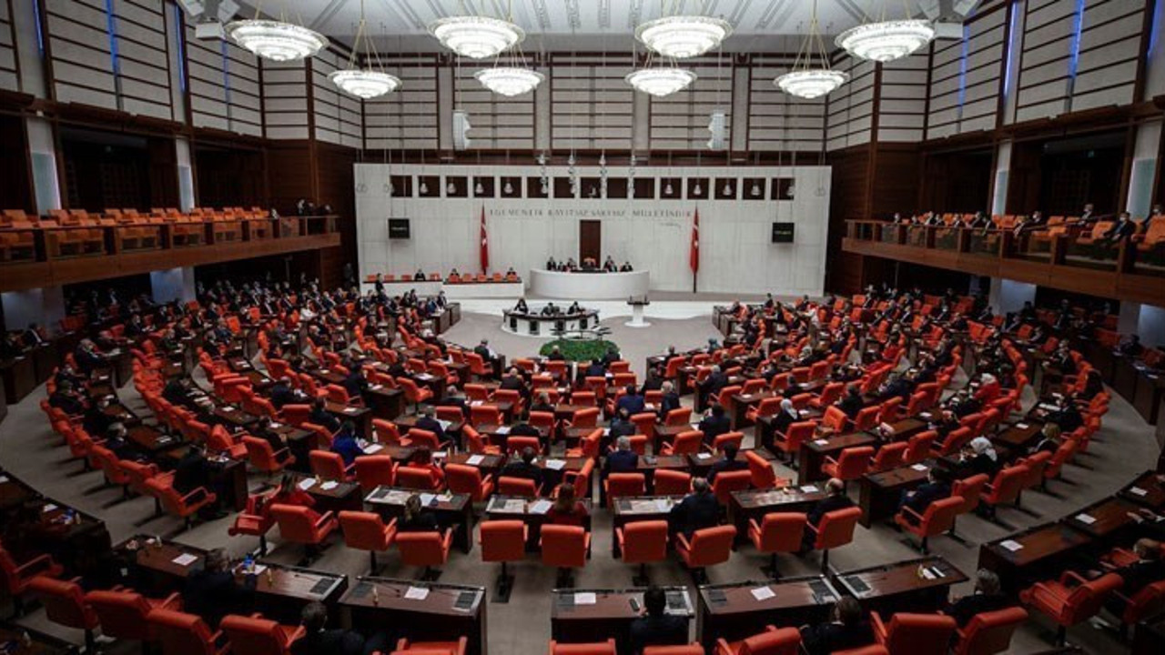 Türk askerinin Aden Körfezi'ndeki görev süresi uzatıldı (09 Şubat 2023)