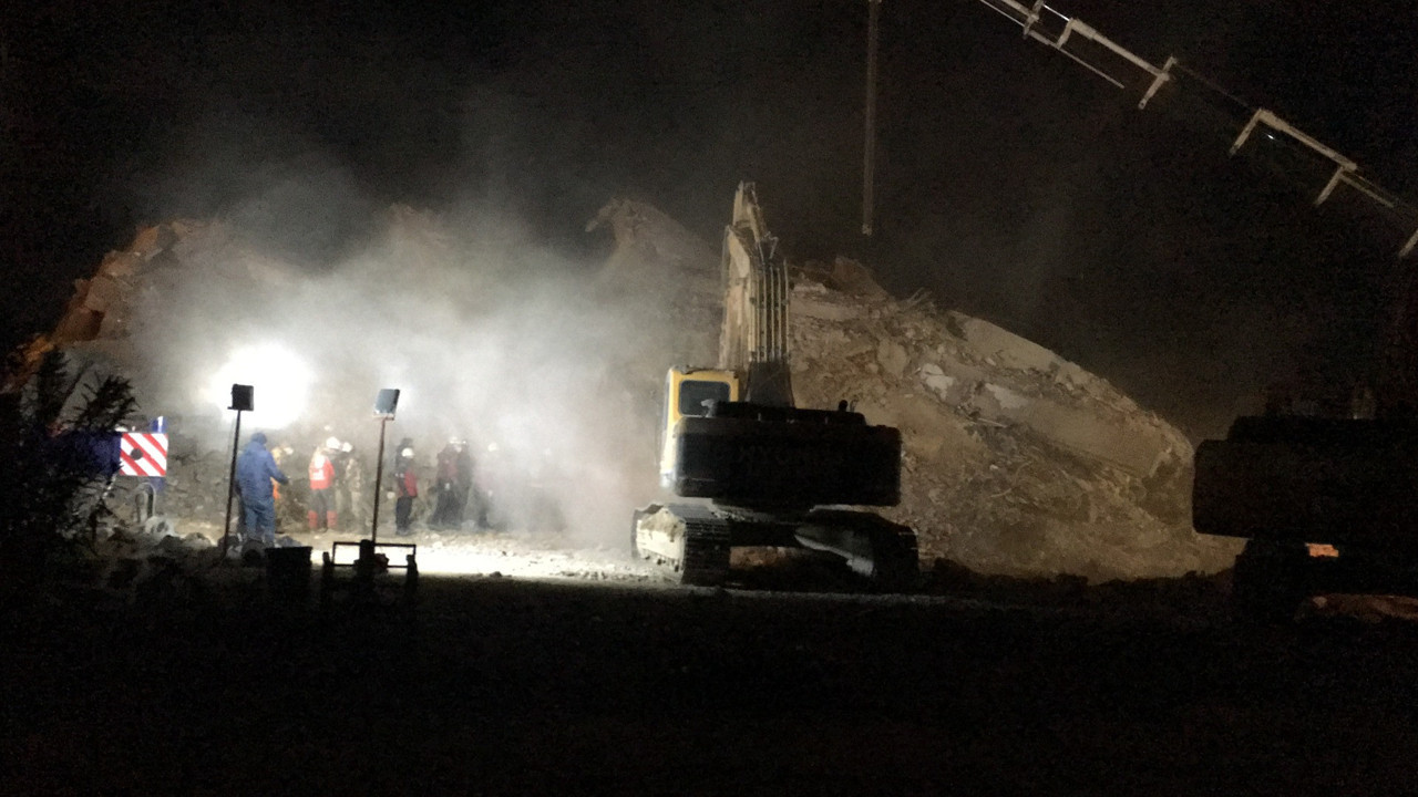 Gaziantep'te yıkılan binada 'kolon kesildi' iddiası: Savcılık soruşturma başlattı